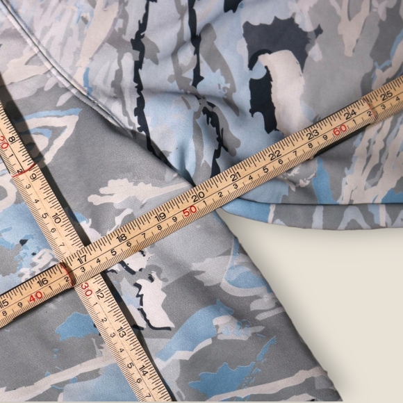 Under Armour Men Hoodie M Gray Camouflage Long Sleeve Logo Oversized - Picture 7 of 10